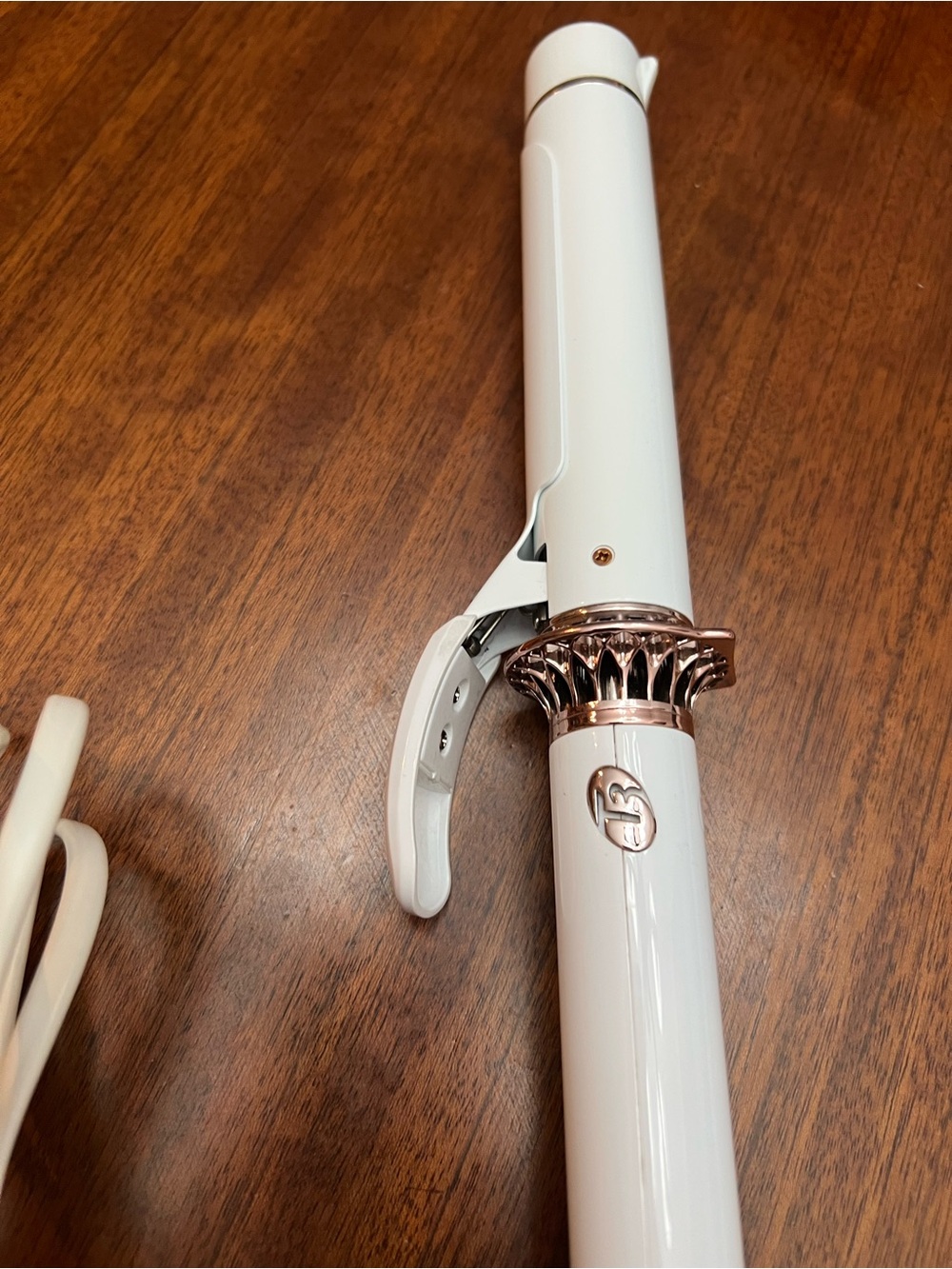 T3 White and Rose Gold Curling Iron - Picture 9 of 16